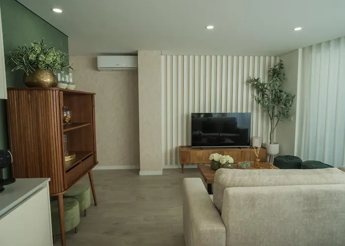 Casa Mil Veroes * Nazaré